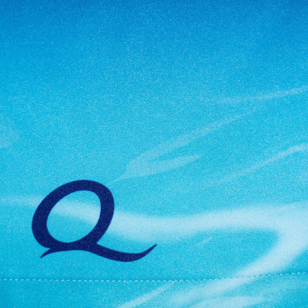 Blue letter 'Q' on a blue background